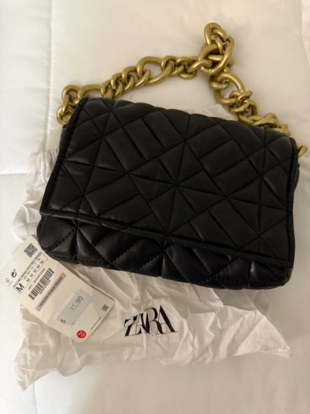 Zara Black Quilted Bag with Gold Chain